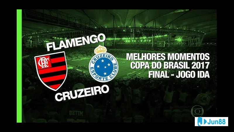 Cầu thủ Flamengo RJ tay sát đất, với ánh mắt tập trung, sẵn sàng đá phạt trực tiếp trước…